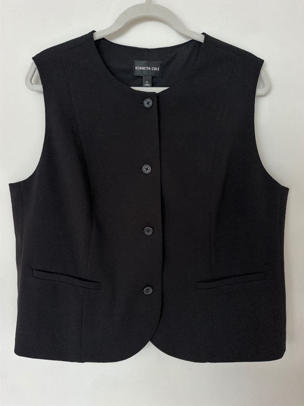 Kenneth Cole Women’s Black Button-Front Vest – Size XL – NWT